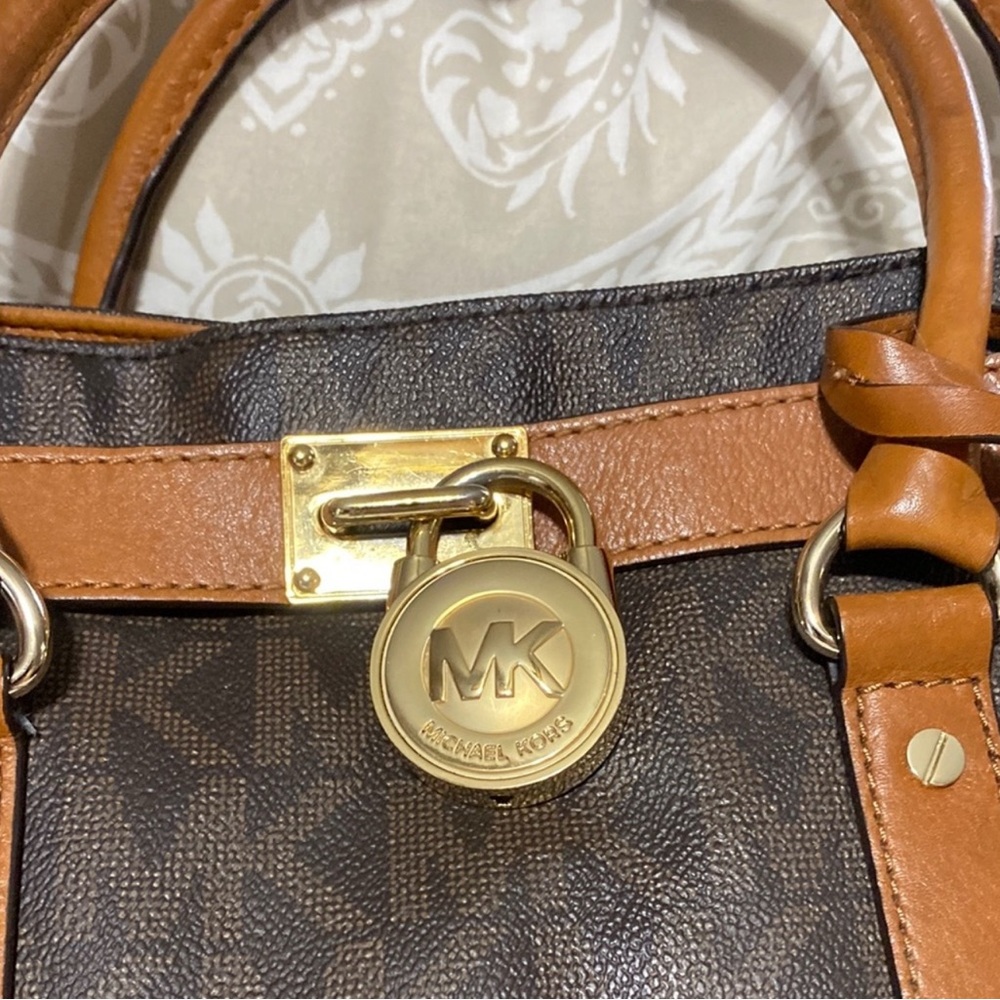 Michael Kors✨🤎💛Dark Brown Satchel with Tan Accents - Picture 2 of 5